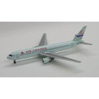  Dragon Models 1/400 Air Canada A340 500: Toys & Games
