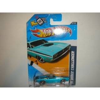   Muscle Mania Green 2008 Dodge Challenger SRT8 1:64 Scale: Toys & Games