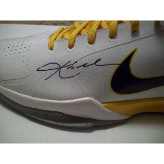   Bryant Autograph Nike Zoom VI Shoe Front Size 14